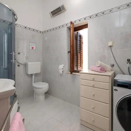 Awesome In With Wifi 度假居 *