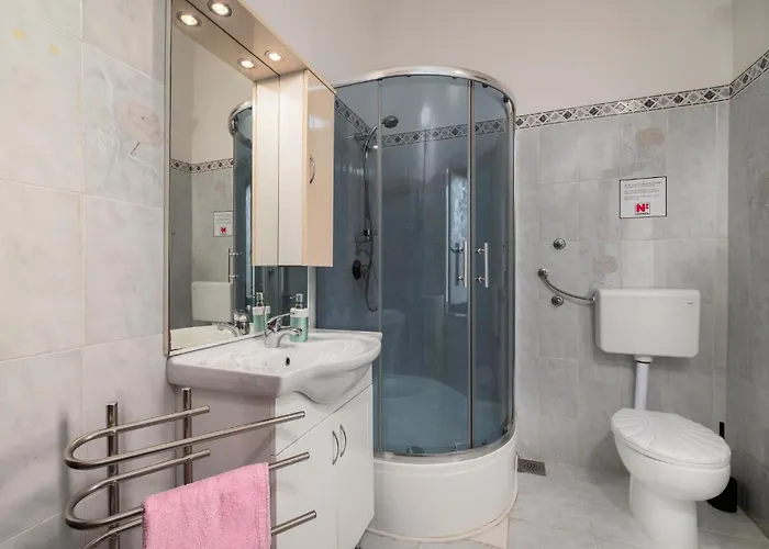 Holiday home Awesome In With Wifi Pula