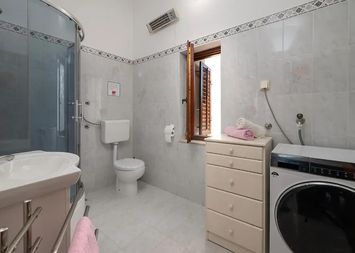 Awesome In With Wifi Holiday home *