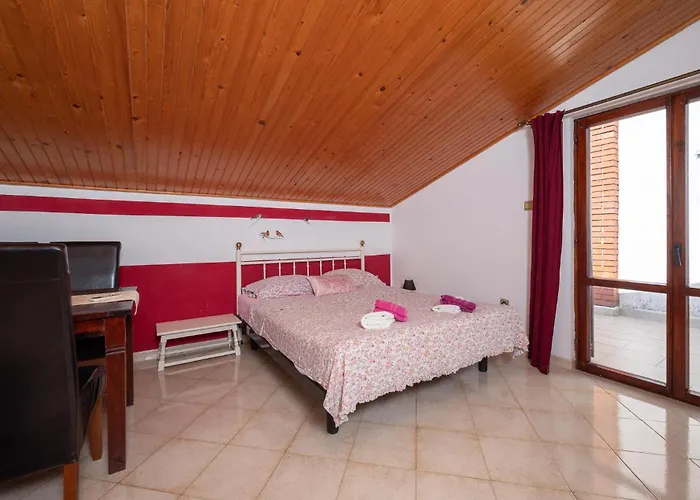 Holiday home Awesome In With Wifi