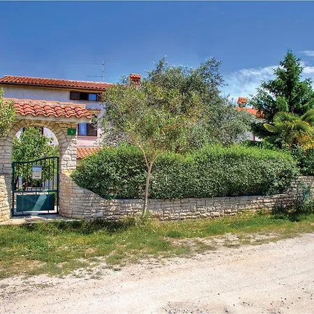 Holiday home Awesome In With Wifi