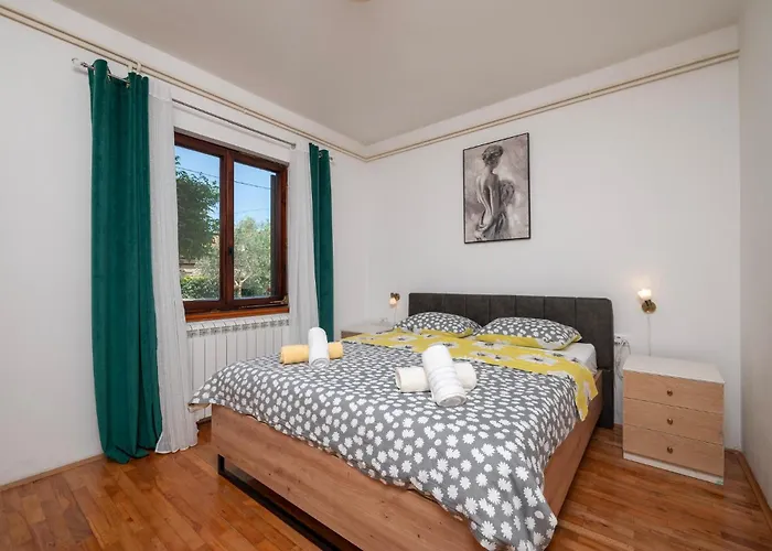 Awesome In With Wifi Holiday home